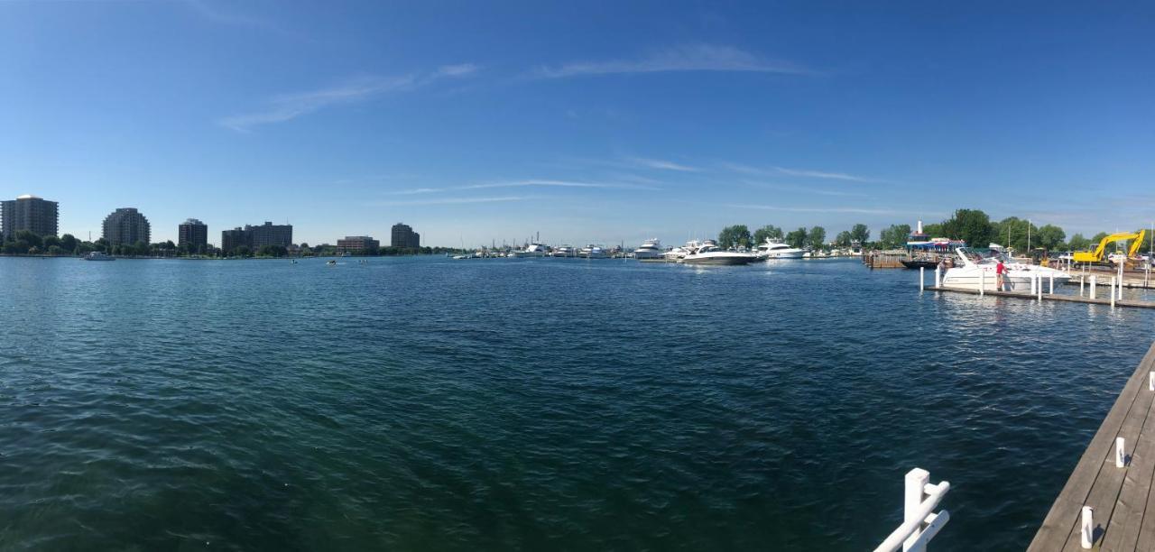 Days Inn By Wyndham Sarnia Harbourfront Exterior foto