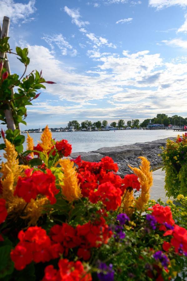 Days Inn By Wyndham Sarnia Harbourfront Exterior foto